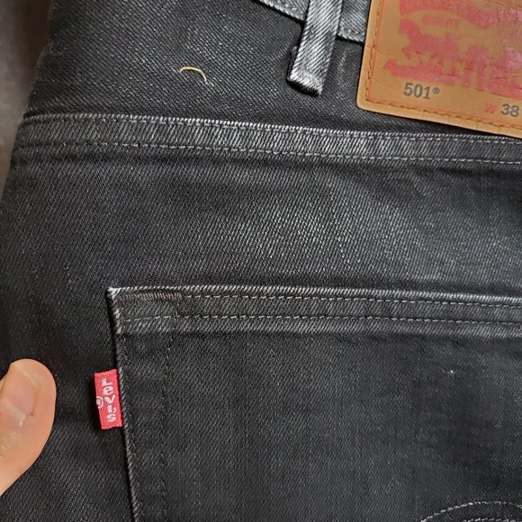 Levi 501 Button Fly - Picture 6 of 6